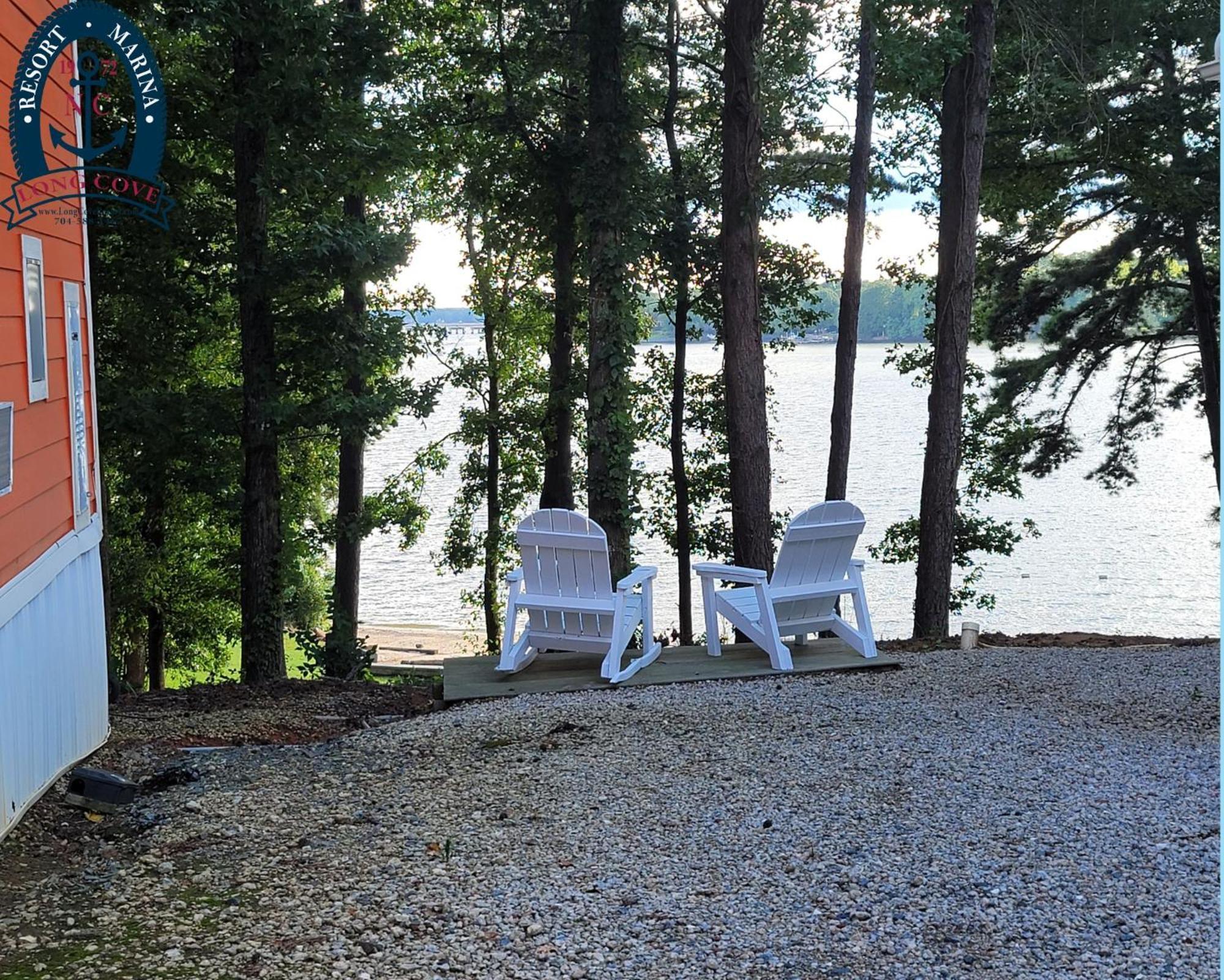 Long Cove Resort And Marina Charlotte Room photo